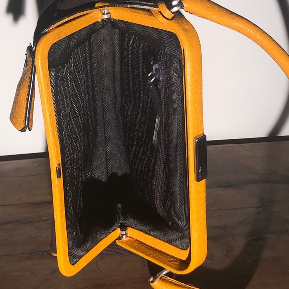 PRADA Vintage Handbag BORSA A MANO , CANAPA CERNIERA, MORO  & ZAFFERA - Picture 6 of 11